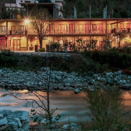 Shivadya Tirthan - Tirthan Valley Gushaini エクステリア 写真