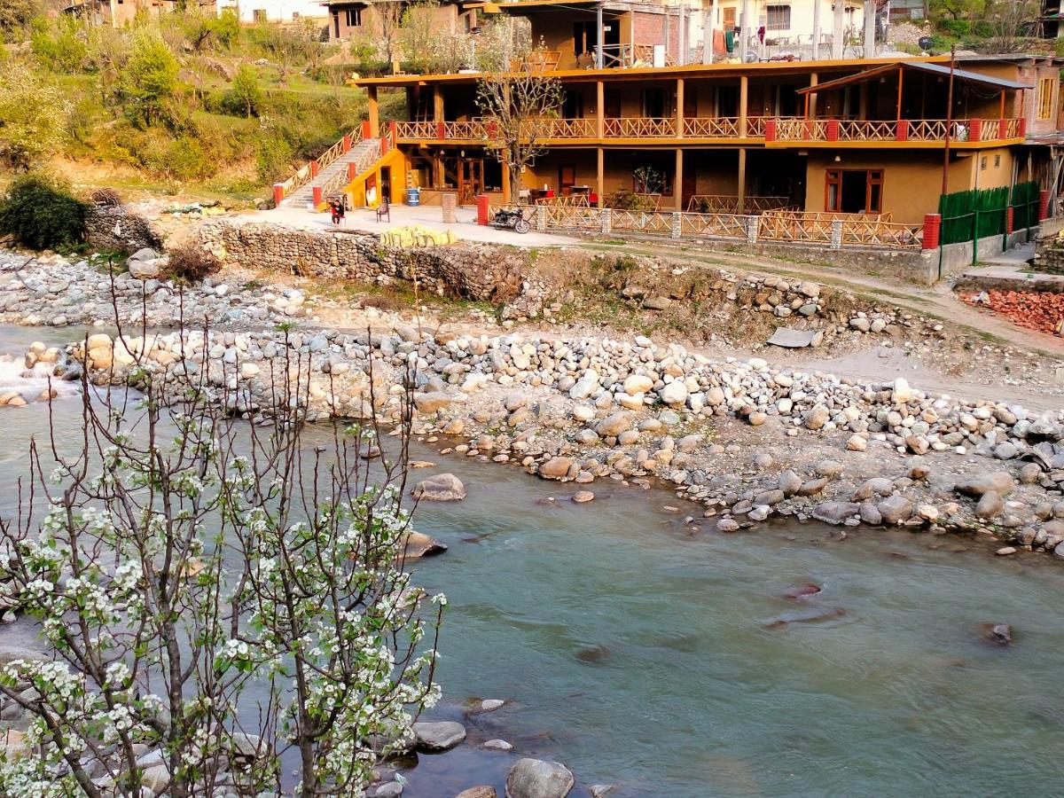 Shivadya Tirthan - Tirthan Valley Gushaini エクステリア 写真