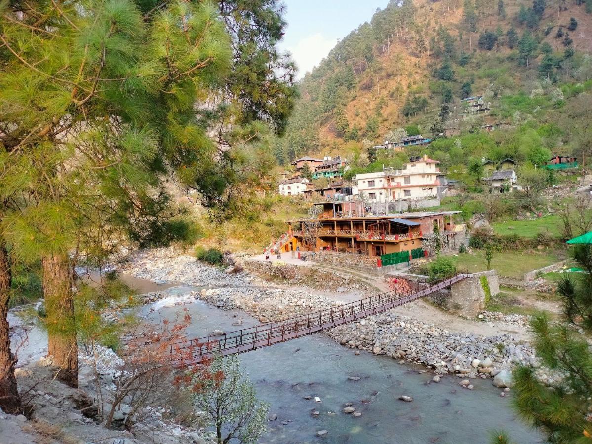 Shivadya Tirthan - Tirthan Valley Gushaini エクステリア 写真
