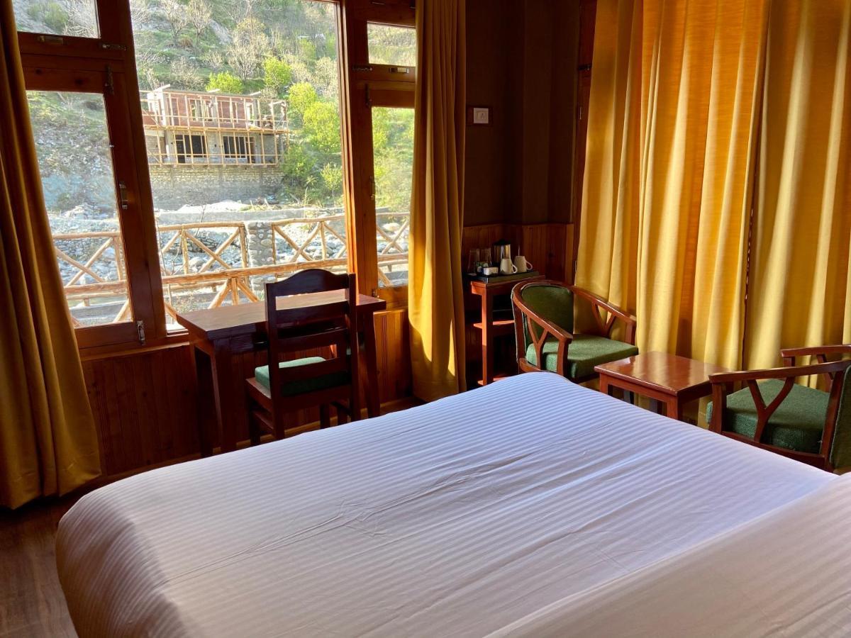 Shivadya Tirthan - Tirthan Valley Gushaini エクステリア 写真