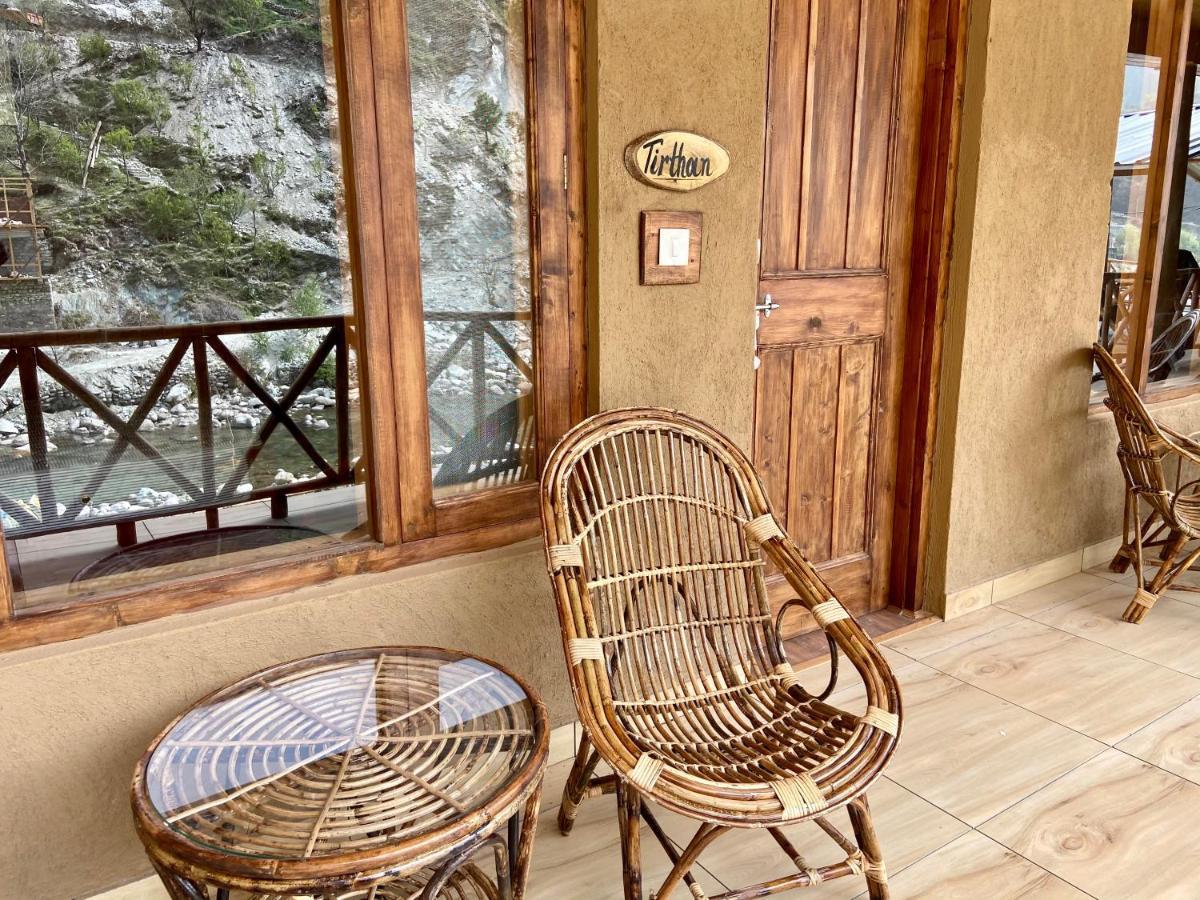 Shivadya Tirthan - Tirthan Valley Gushaini エクステリア 写真
