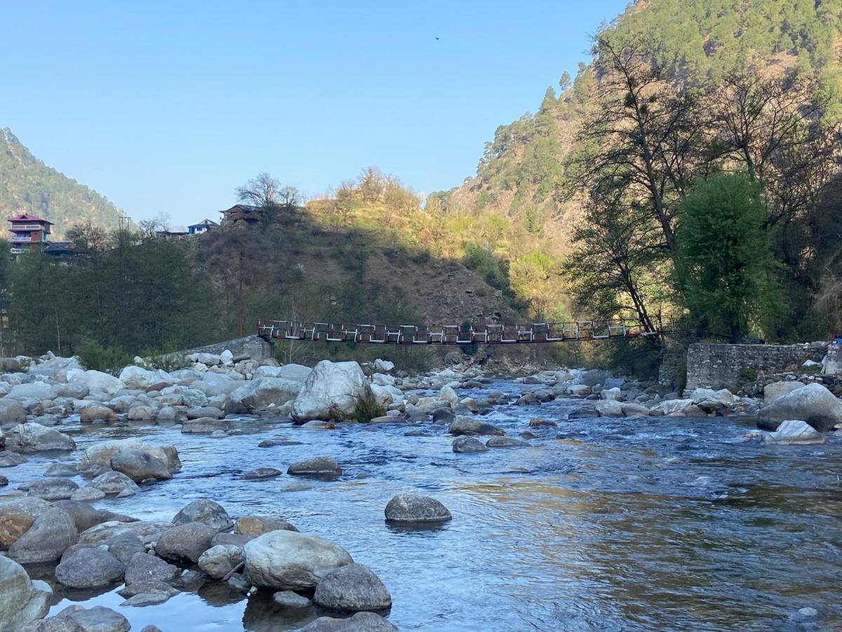 Shivadya Tirthan - Tirthan Valley Gushaini エクステリア 写真