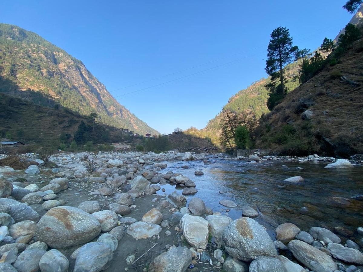 Shivadya Tirthan - Tirthan Valley Gushaini エクステリア 写真