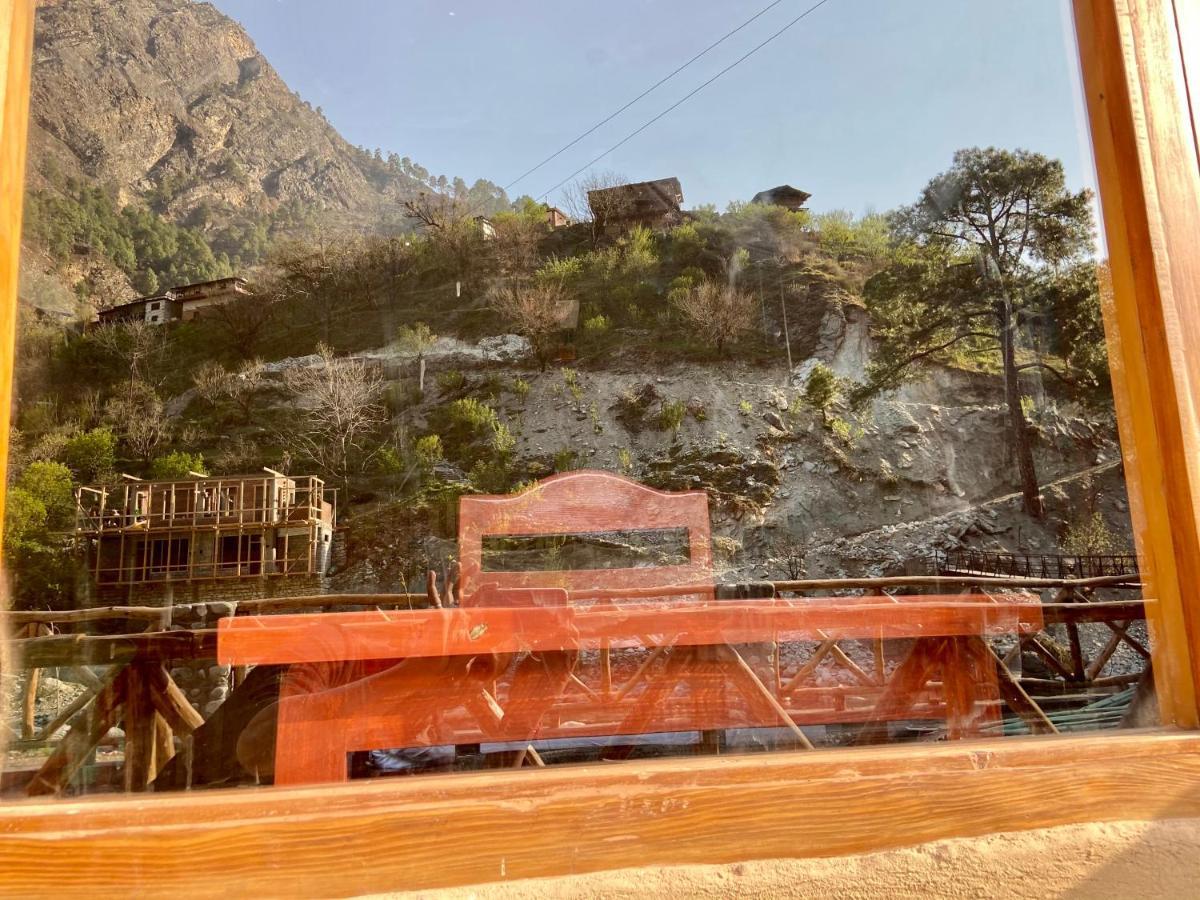 Shivadya Tirthan - Tirthan Valley Gushaini エクステリア 写真