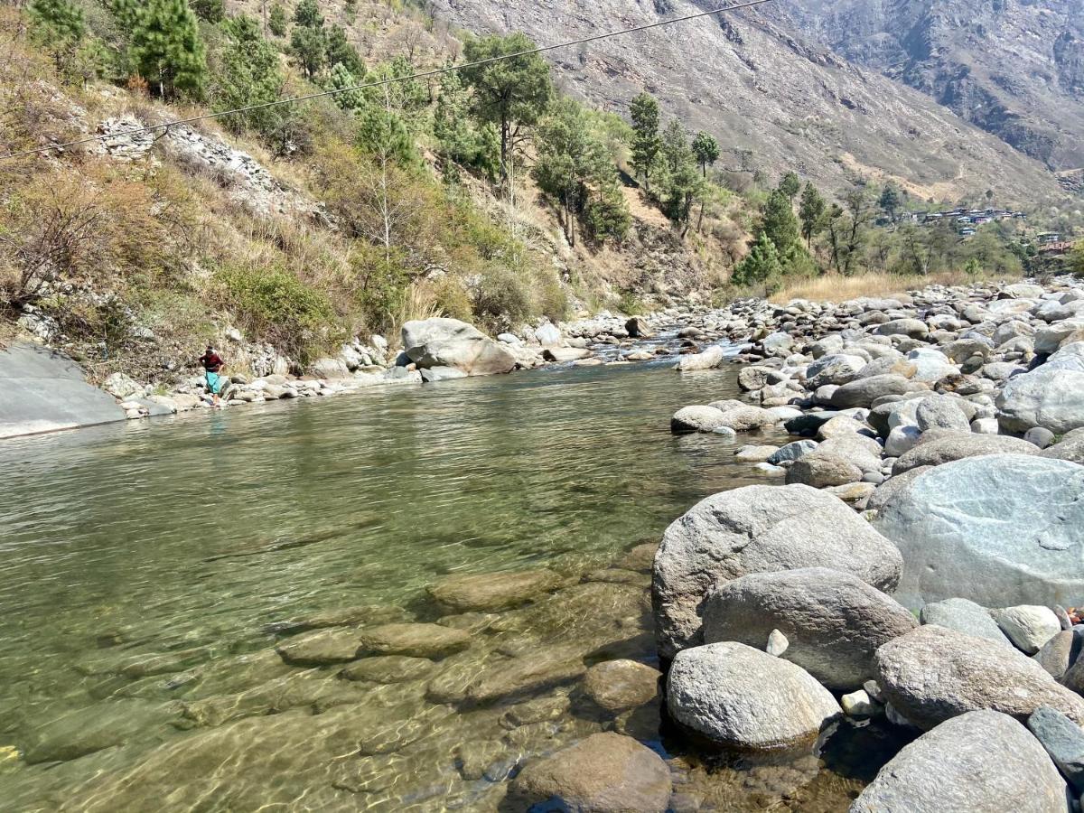 Shivadya Tirthan - Tirthan Valley Gushaini エクステリア 写真