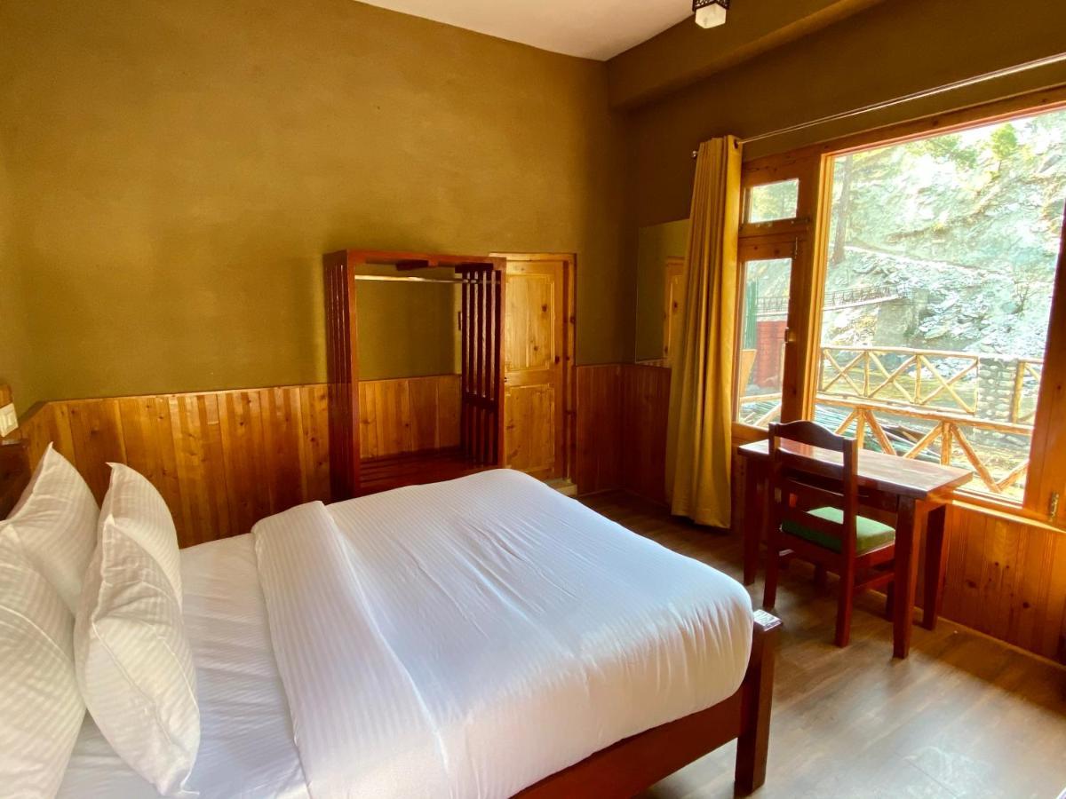 Shivadya Tirthan - Tirthan Valley Gushaini エクステリア 写真