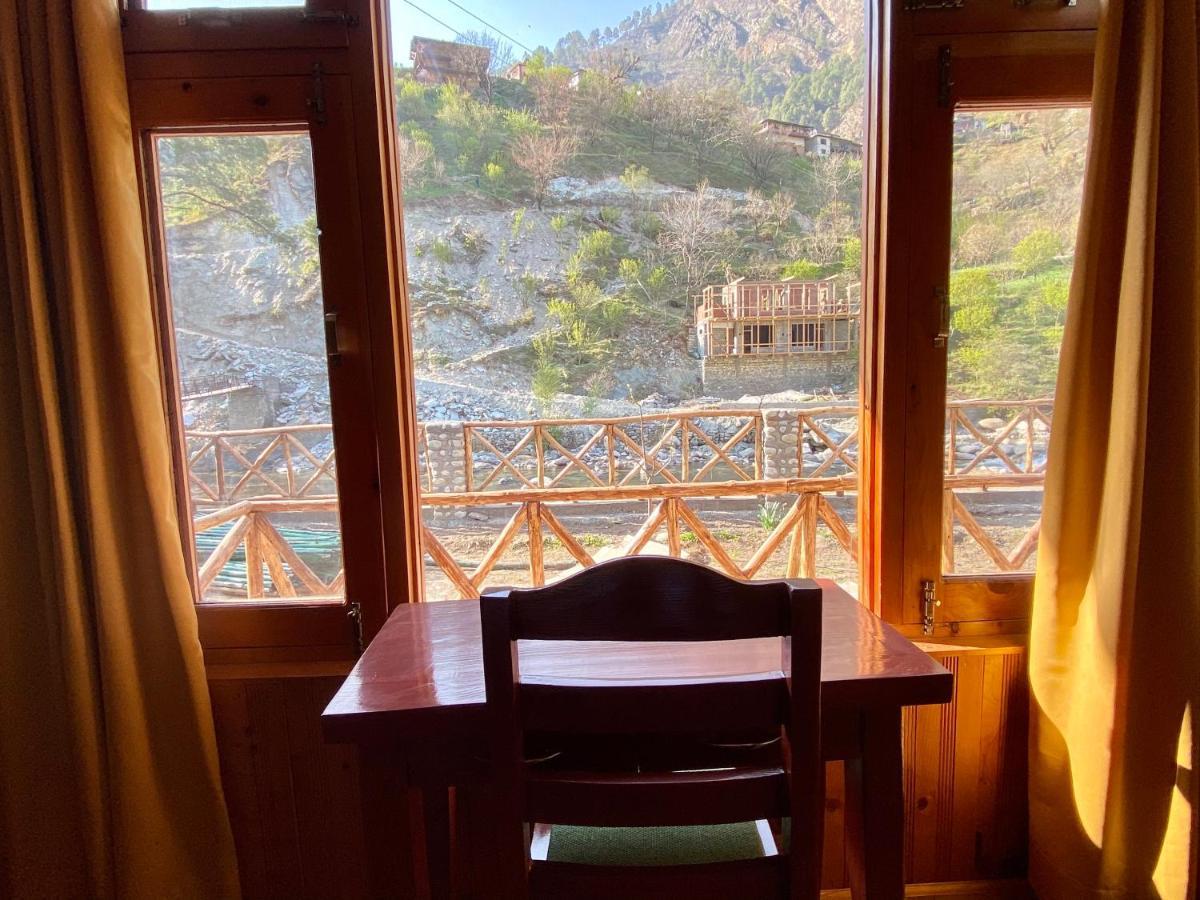 Shivadya Tirthan - Tirthan Valley Gushaini エクステリア 写真