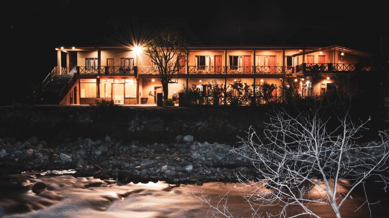 Shivadya Tirthan - Tirthan Valley Gushaini エクステリア 写真