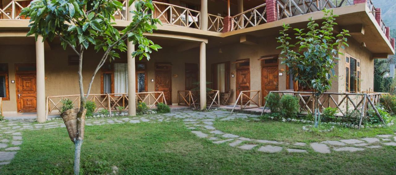 Shivadya Tirthan - Tirthan Valley Gushaini エクステリア 写真