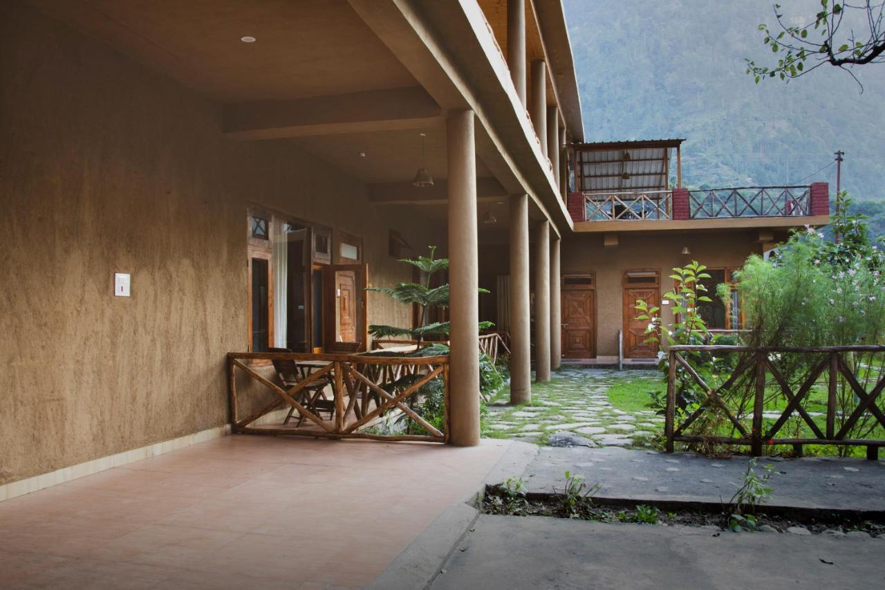 Shivadya Tirthan - Tirthan Valley Gushaini エクステリア 写真